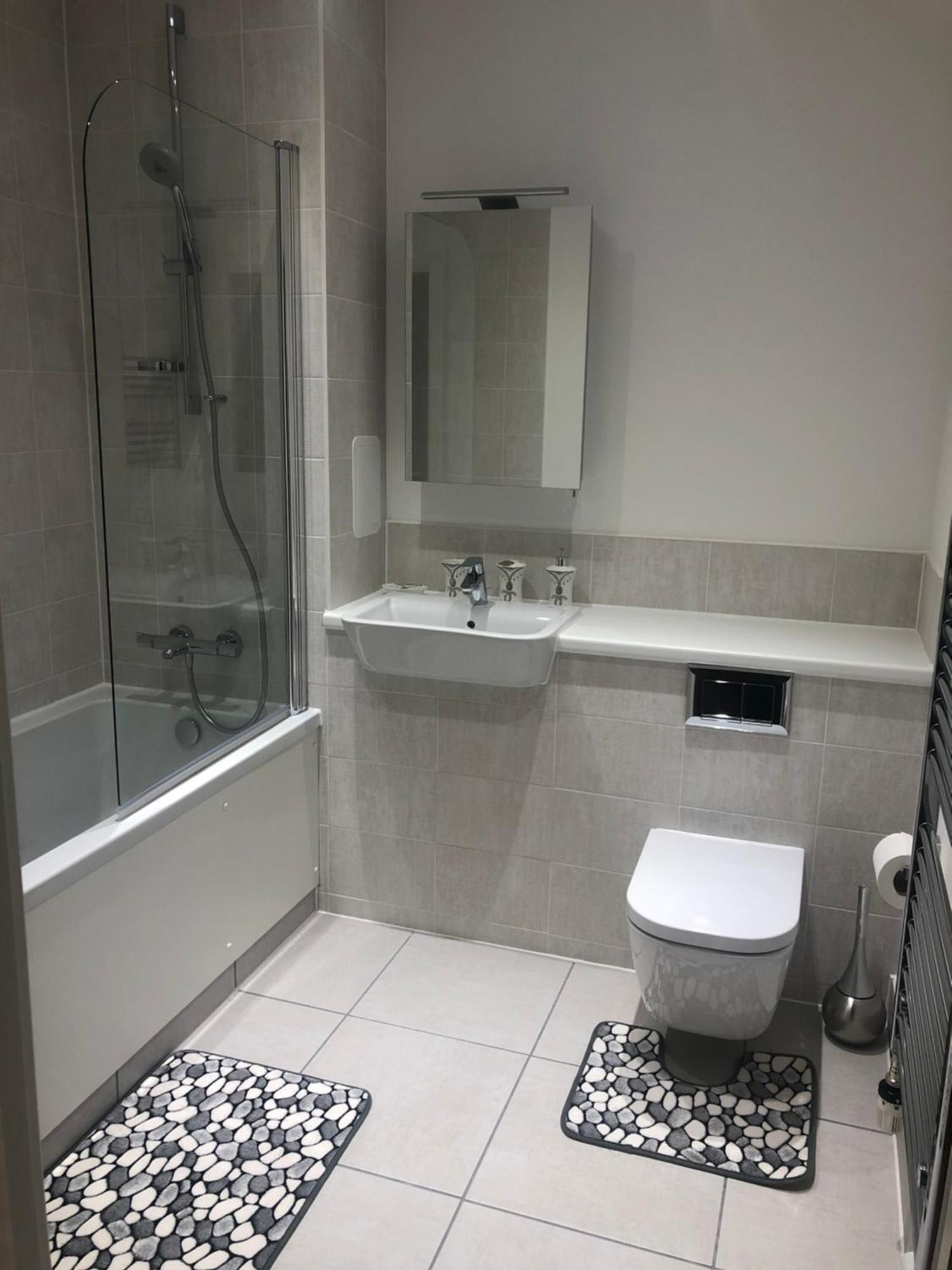 Luxury Kingsize Bedroom With Private Bathroom Northolt  Exterior photo